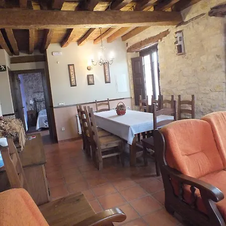 Las Casas Del Duraton Uruenas