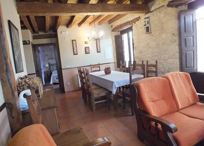 Casas Del Duraton Uruenas